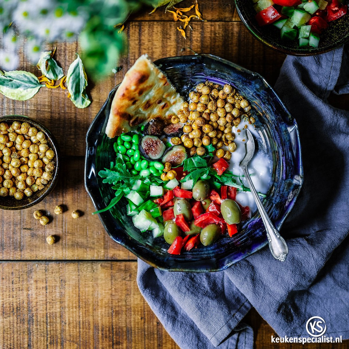 Het is <a href="/WorldMeatFree/">WorldMeatFree</a> week! Bij slechts één vegetarische maaltijd per week bespaar je al aanzienlijk op je CO2 uitstoot en waterverbruik. Doe je mee? Meer info en heerlijke recepten: worldmeatfreeweek.com/recipes #worldmeatfreeweek #vega