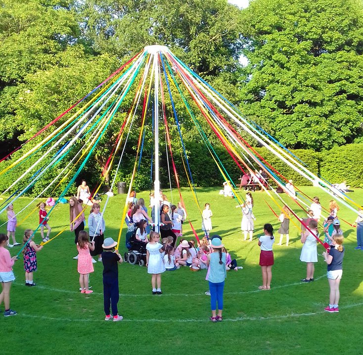 Bournvillevc's tweet photo. This year's Maypole Dancers are practising every week https://t.co/TWibiksofA https://t.co/zIGNaahI1M