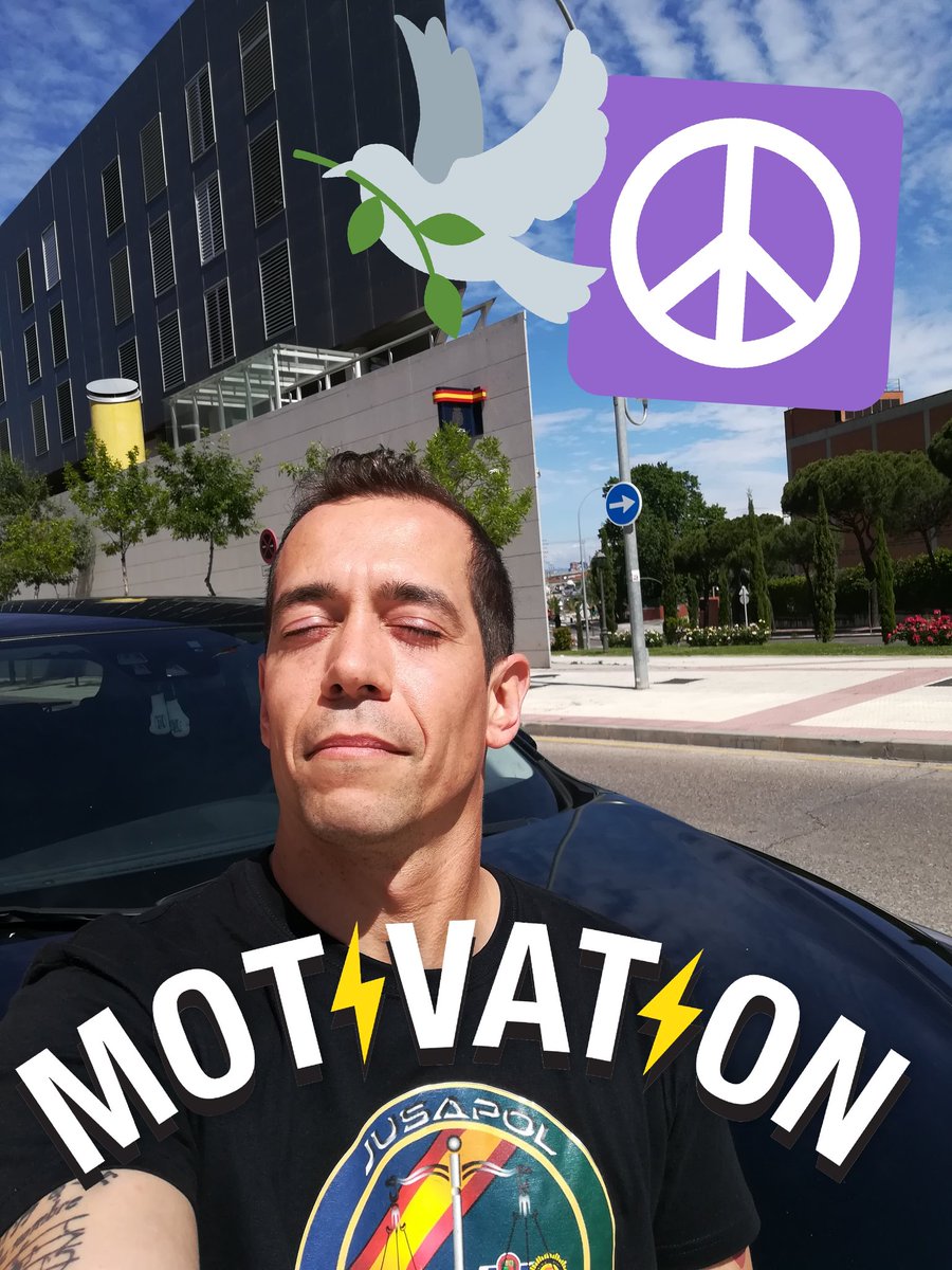 Jandrolion's tweet photo. COMIENZAN MIS 15 DÍAS DE SANCIÓN. HAY UN VACÍO EN MI CARTERA PERO TENGO MUCHA PAZ INTERIOR. ORGULLOSO D @jusapol Y D SU LUCHA ⚔ LA #EquiparacionYa GRACIAS A TODOS POR VUESTRO APOYO. 15 DÍAS PARA VOLVER CON MÁS FUERZA. PERDÓNALES, PADRE, PQ NO SABEN LO QUE HACEN. #BAJASINDICATO https://t.co/7sii1d4r1Q