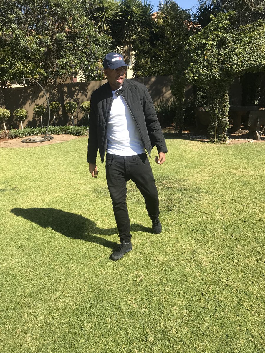 IIKHUNE_32_16's tweet photo. Simple but good 😉👌🏾👌🏾 https://t.co/l8kvqu9hEB