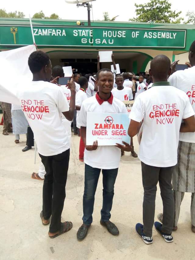Ubaidullahkaura's tweet photo. How long are we going to keep quiet despite the incessant killings of Nigerian's In Zamfara? 
President @MBuhari
Gov A.A Yari
The 17 Emires
The 3 Senators
All the 7 Federal reps
All the 24 state assemblies
All the 14 chairmen &amp; Councilors are responsible  the people of Zamfara.? https://t.co/kMh0CJ5lji