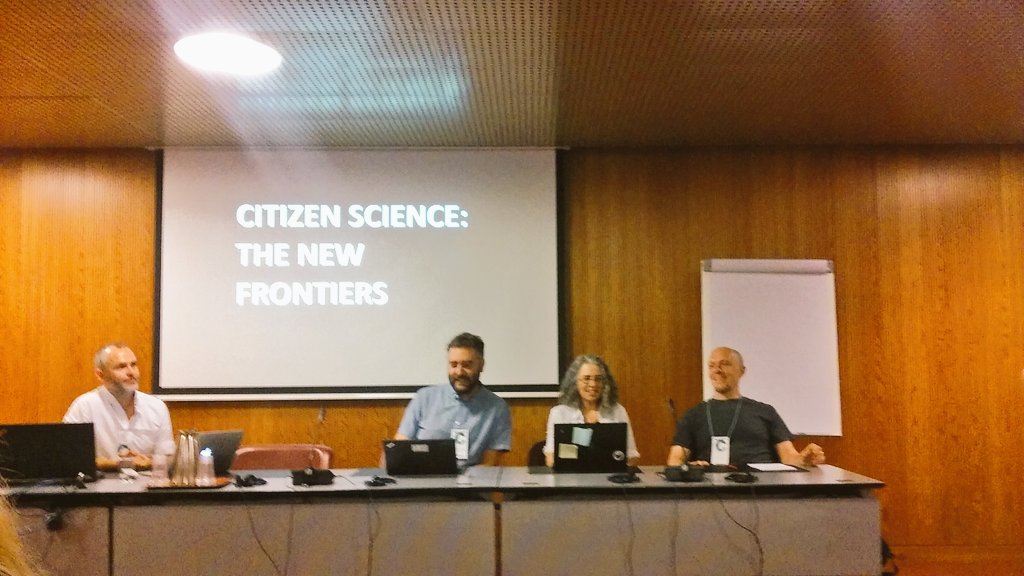 CMarizzi's tweet image. Perfect #ECSITE2018 start with #citzenscience the new frontiers session