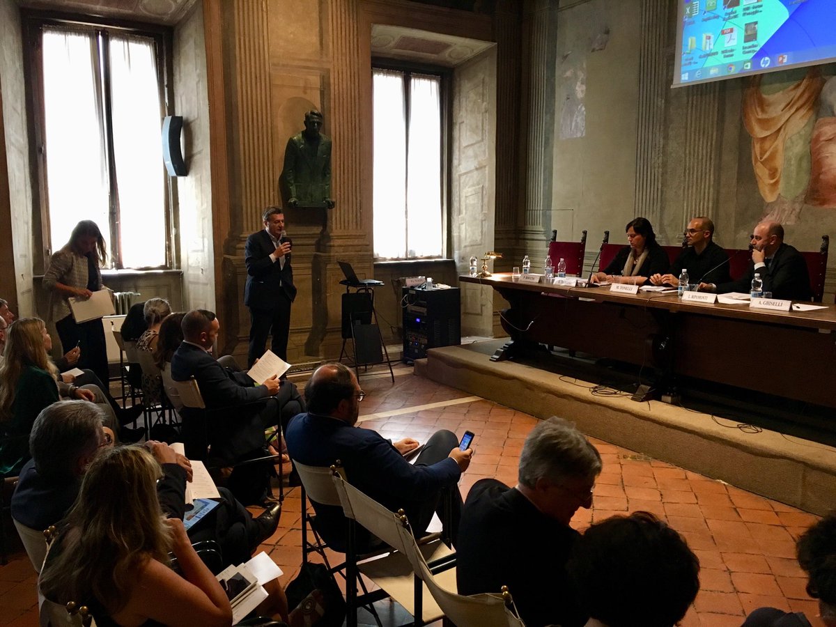 margiorgetti83's tweet image. Il dottor Marelli di ⁦@Aemmedi⁩ interviene alla tavola rotonda del convegno #ANDID “Alimentazione per la salute” ⁦@ValueRelations⁩