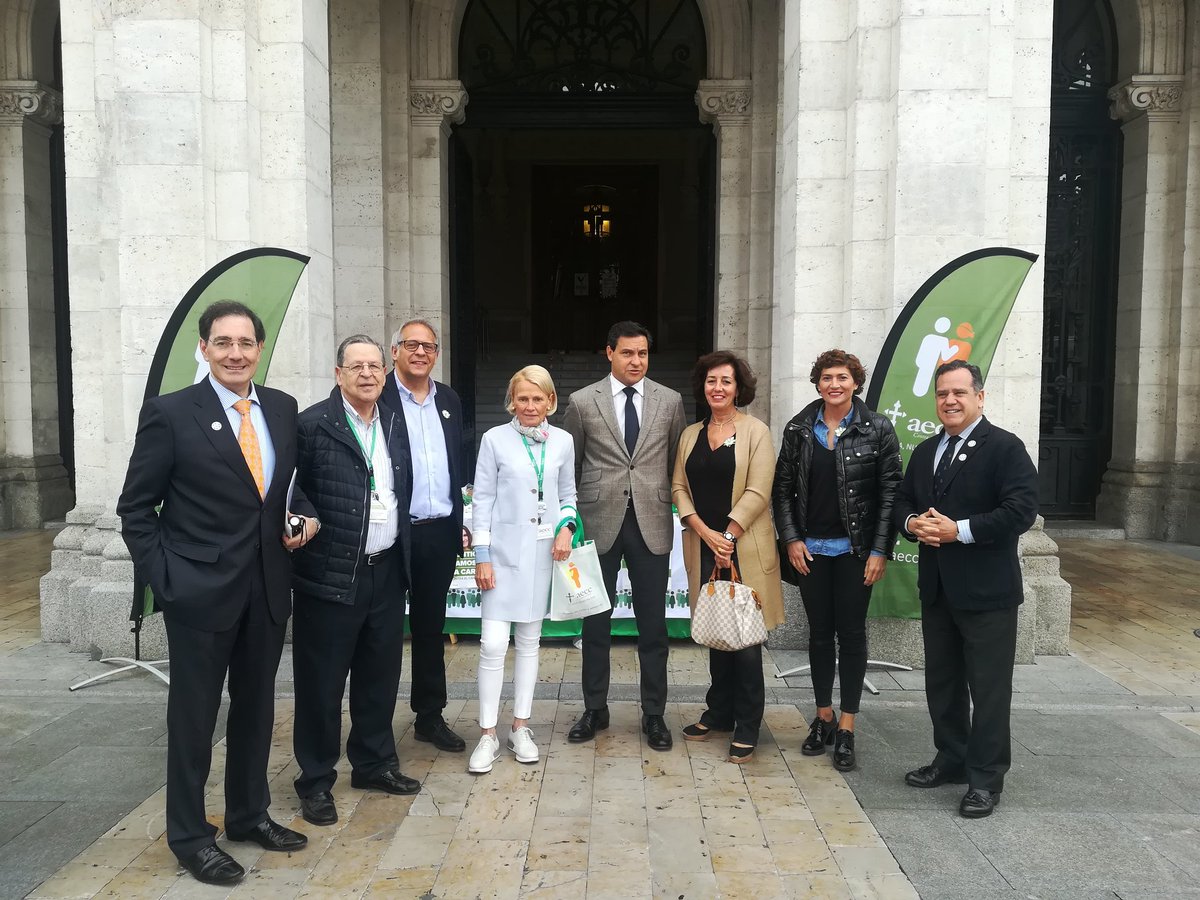 PPAytoVLL's tweet photo. Durante todo el año realizan su grandísimo trabajo de forma callada, hoy nos podemos dejar de darles las gracias @aecc_es #ContigodamoslaCara @magyto7 @raulhoz #JesúsEnriquez @maytemartinez76 #MercedesC #PabloTrillo #JavierArroyo #PilarFdez https://t.co/iFBX2K9zxW
