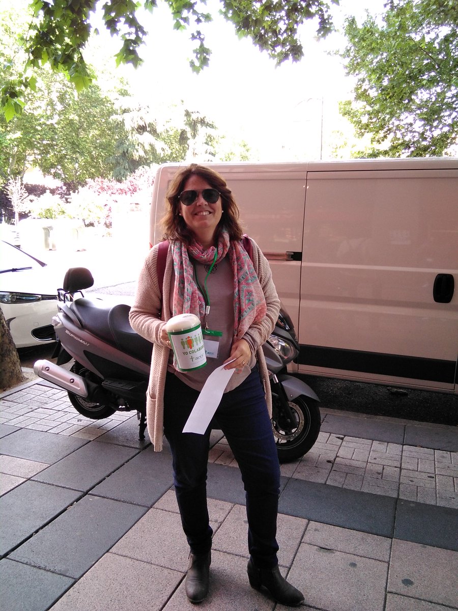 IdoyaTato's tweet photo. Recaudado dinero para la asociación española contra el cáncer en Orense 16. Animaros!!! https://t.co/XTYJ7lki0U