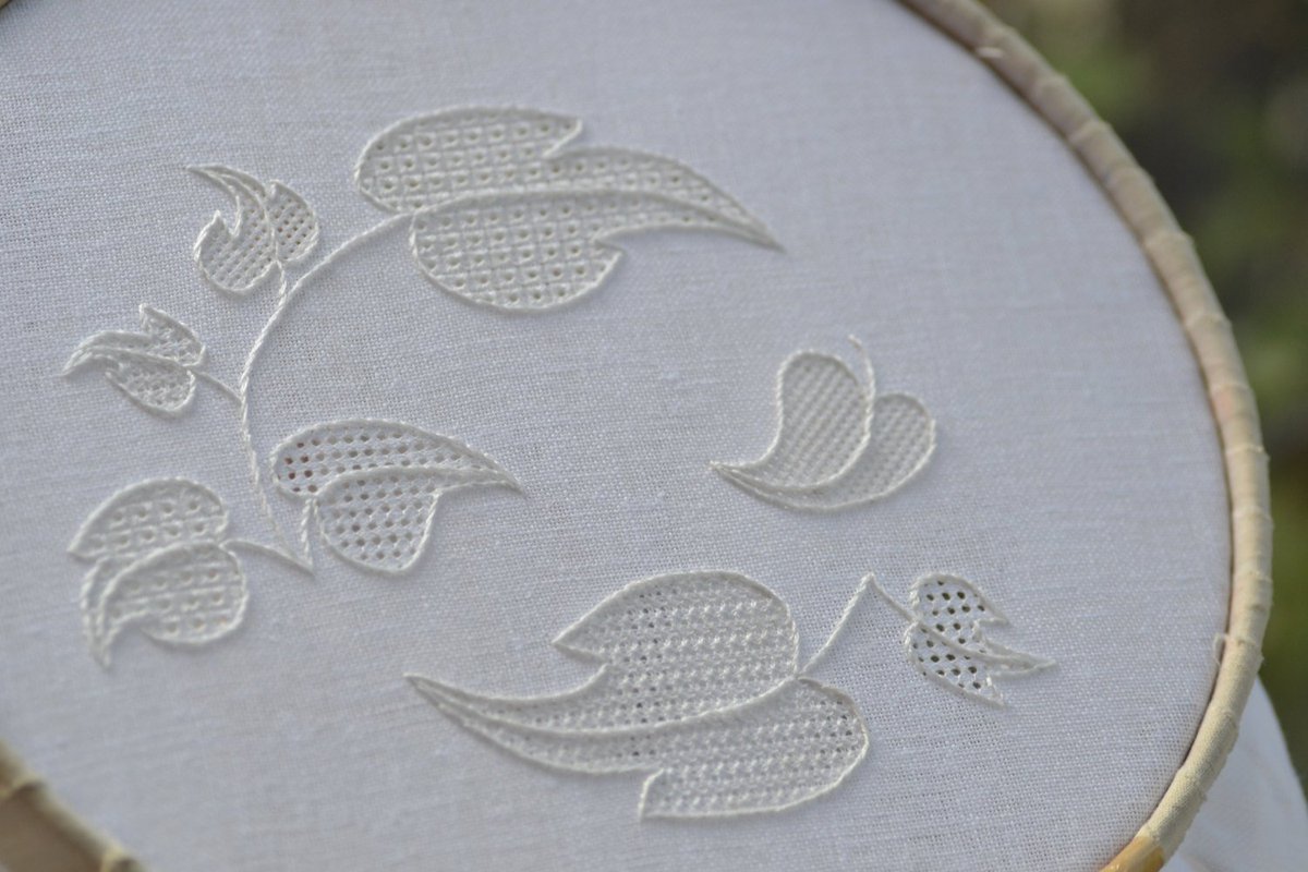 artoftheneedle's tweet photo. Beginners Pulled Thread kit ★★★★★ "Possibly one of my preferred techniques. Great pattern. Would be good for most. I love it. Great kit. Thanks again" Kerri
https://t.co/wgJdBWGFMO #etsy #supplies #white #embroidery #whitework #pulledthread #drawnfabric #embroideryki https://t.co/74bVooArD8