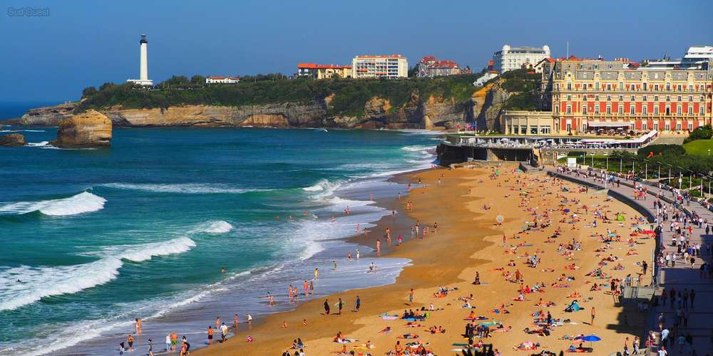 Sud Ouest on Twitter: "Biarritz pressentie pour accueillir le G7 en
