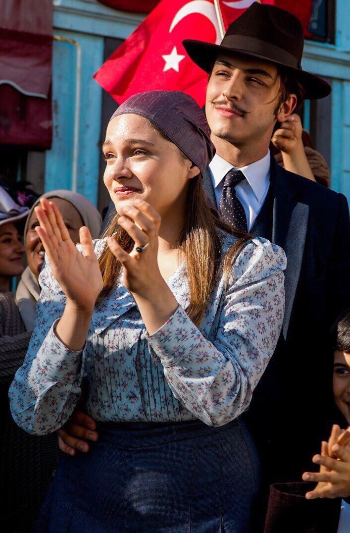 beklenenkral's tweet photo. Smyrna ve Kral These sonunda mutlu, gözler buğulu... #HiLeon https://t.co/dUVJs331Xr