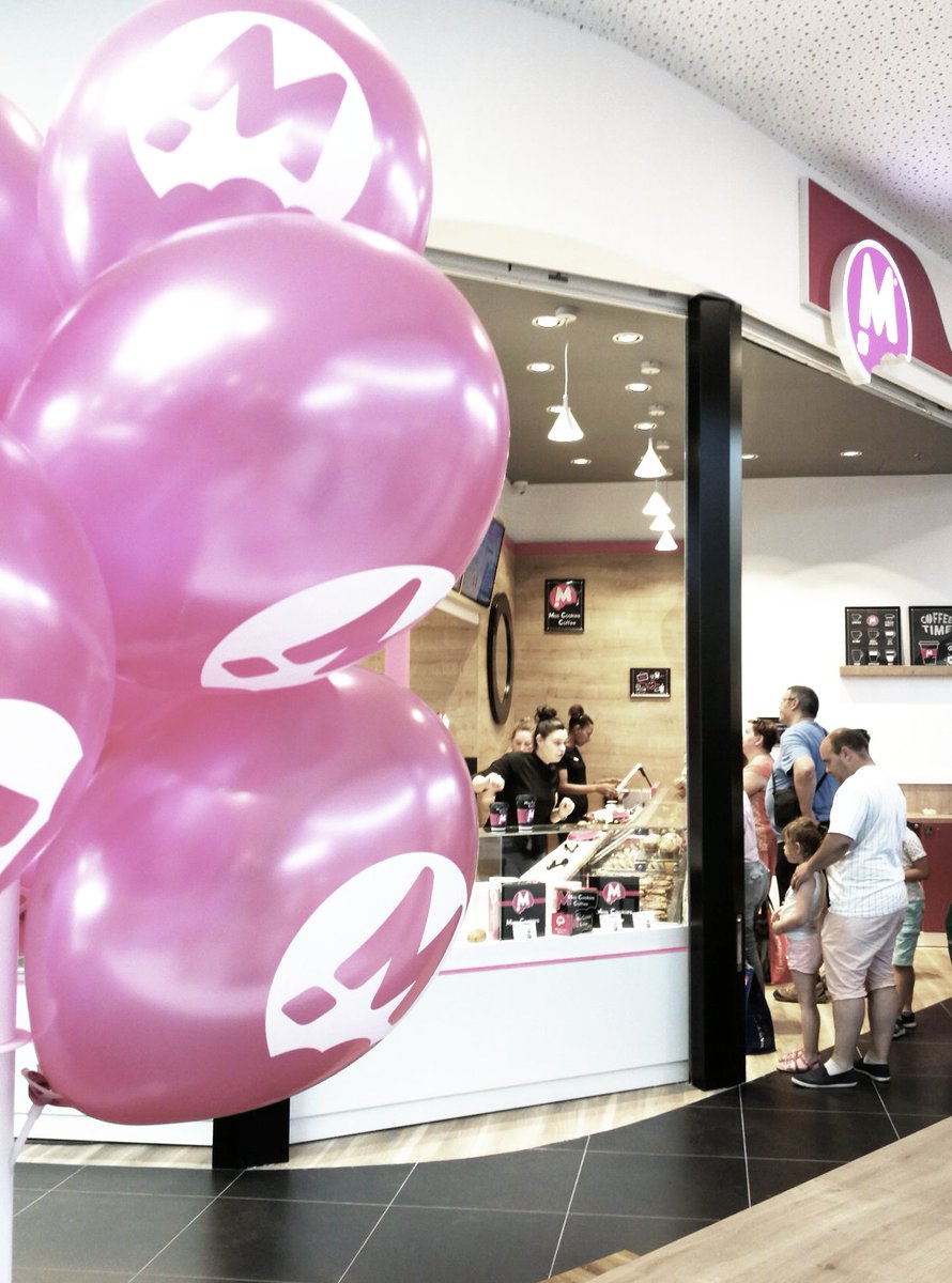 MissCookiesCom's tweet photo. Nous débarquons avec nos pépites de #chocolat et nos #smoothies à @Centre_Best ! #teamcookie #welcome https://t.co/E1rySvQix3