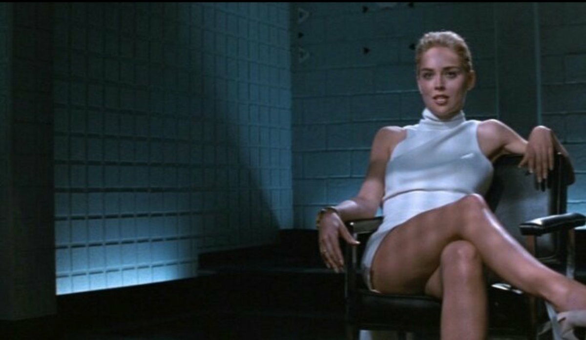 Основной инстинкт момент. Основной инстинкт момент. Шэрон стоун основной инстинкт. Основной инстинкт момент. Шерон стоун основной инстинкт.