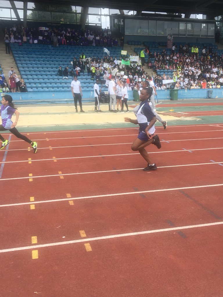 MissClarke3B's tweet photo. Sethiya coming third in her heat. Fingers crossed she makes the final! @Primary_Chobham https://t.co/bGPu0CfQ26