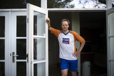 dgarnhem's tweet photo. Vitesse-dj Witlov en Trinko Keen in de race voor sportburgemeester https://t.co/YwdnkC4tR6 https://t.co/011V81FW8W