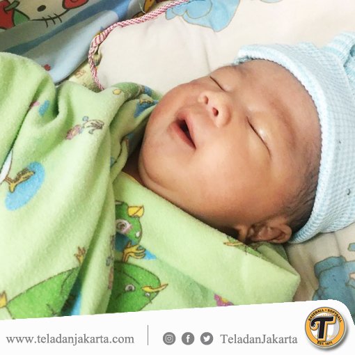 teladanjakarta's tweet photo. Selamat atas kelahiran putra ke 4 dari guru besar, teman, coach kami @bembengsoemodihardjo &amp; istri Vera Lia S pada hari Senin kemarin 4 Juni 2018 di RS. Tebet, Jakarta. Semoga menjadi anak yang sholeh, pintar &amp; penuh berkah 🤲🏻 https://t.co/3RPKO6t5Yg
