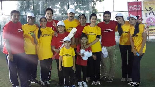 deepikamehta13's tweet photo. Congratulations #TeamYHM for completing 1500 episodes
@Divyanka_T @TheKaranPatel https://t.co/UM208twCxT
