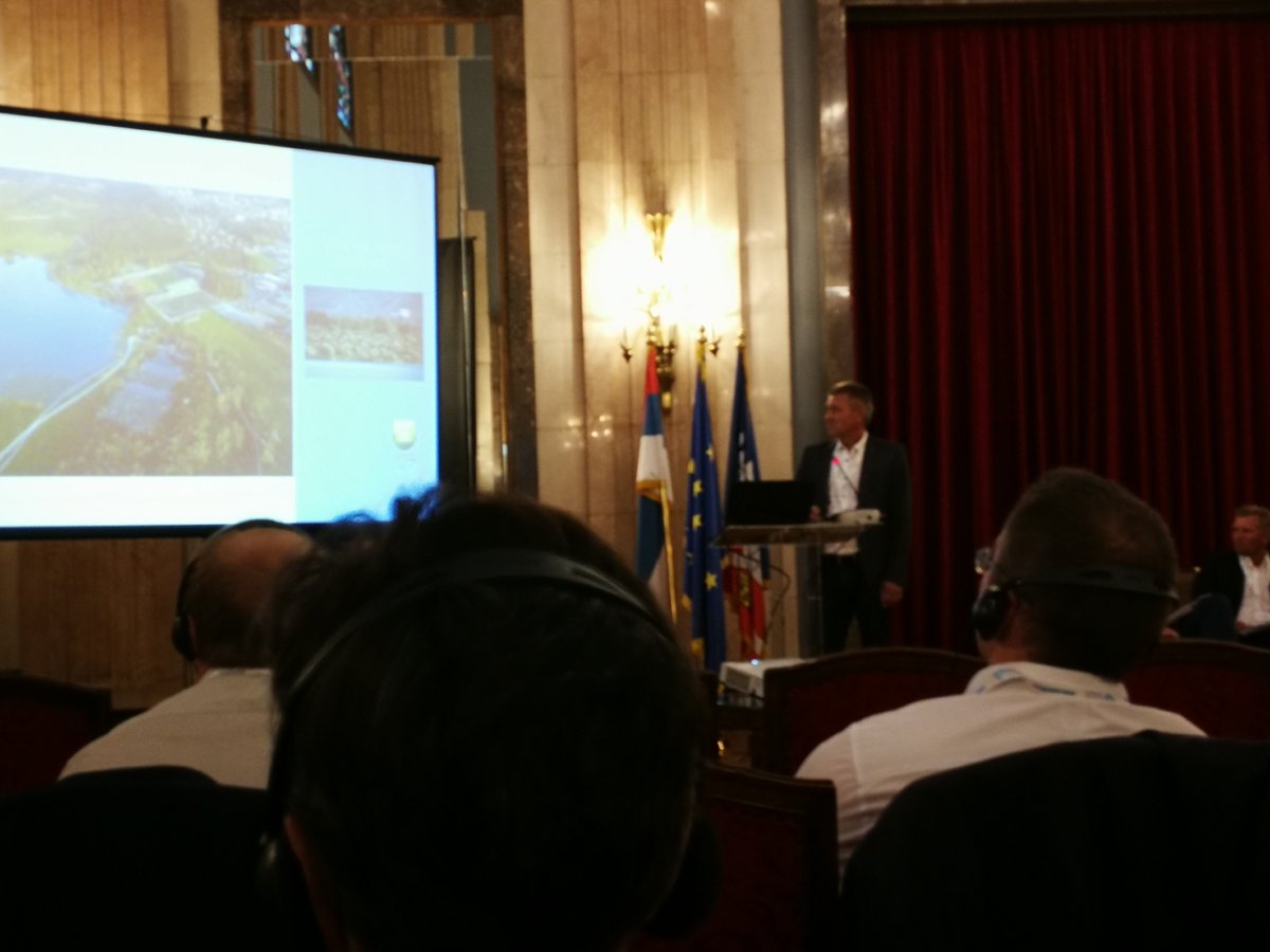 KSSENA_VELENJE's tweet image. Maks Arlič predstavlja energetske obnove stavb v @MO_Velenje in sodeluje na okrogli mizi zaključne konference projekta #EmBuild #H2020