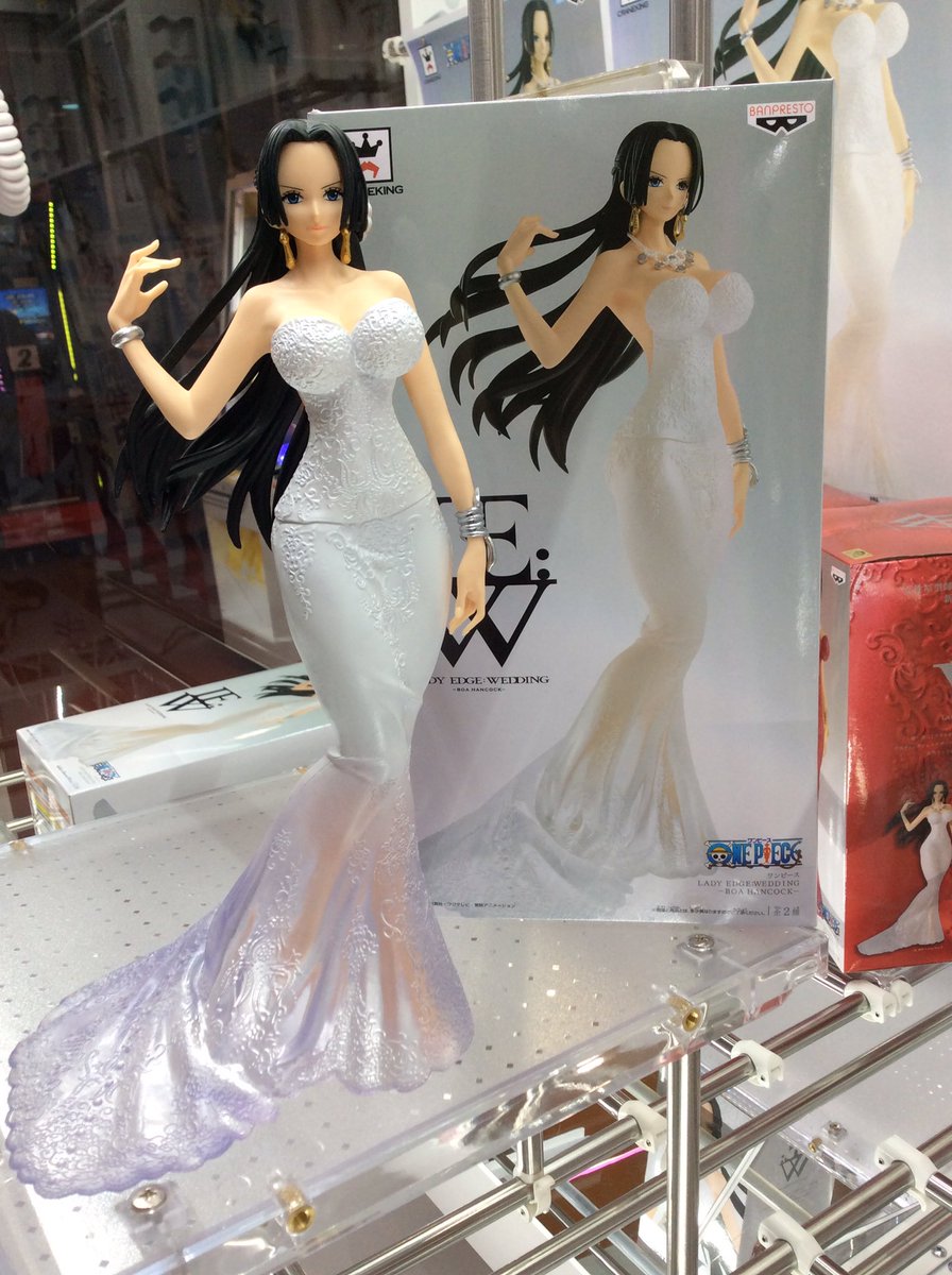 クラブセガ新杉田 Auf Twitter 景品情報 最新の景品情報をお届け ワンピースlady Edge Wedding Boa Hancock 本日より登場です 赤いドレスと白いドレスの2種で展開 数に限りがありますのでお早めにどうぞ プライズ ワンピース ハンコック