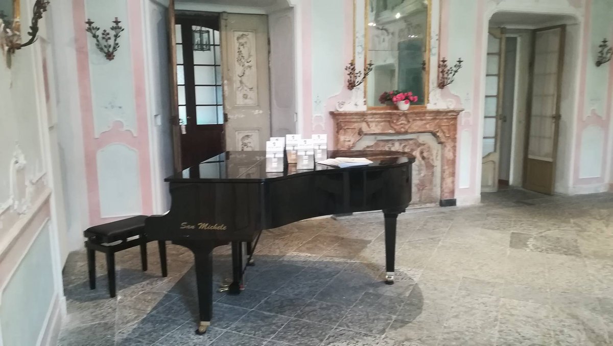 reziacantat's tweet photo. Palazzo Salis pronto! https://t.co/CBMAaikY7H