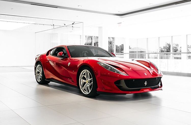 Scuderia_Corsa's tweet photo. Ferrari rounded out it's record breaking year at the International Engine of the Year Awards with the 800 HP, 6.5-litre V12 in the 812 Superfast which took two of the six awards:⠀
⠀
🏆 Best New Engine⠀
🏆 Finest above 4-litre powerplant⠀
⠀
#Forzaferrari #engineoftheyear https://t.co/HIkYUWabGr