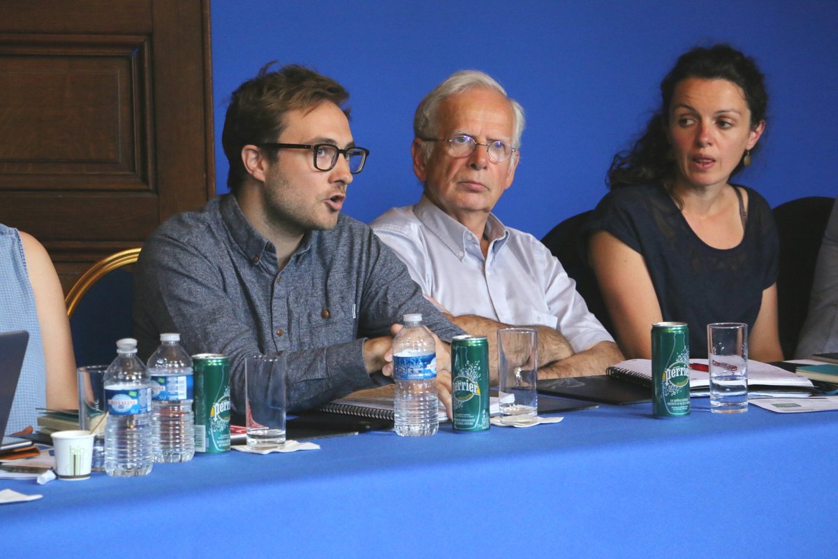 ANCTerritoires's tweet image. #Endirect Réunion au @Min_Territoires des professionnels des #tierslieux et du #coworking dans le cadre de la #MissionCoworking !
Ce matin près de 40 acteurs de terrain ont répondu présents pour travailler et échanger sur leurs expériences avec @plevywaitz et le #CGET 👇