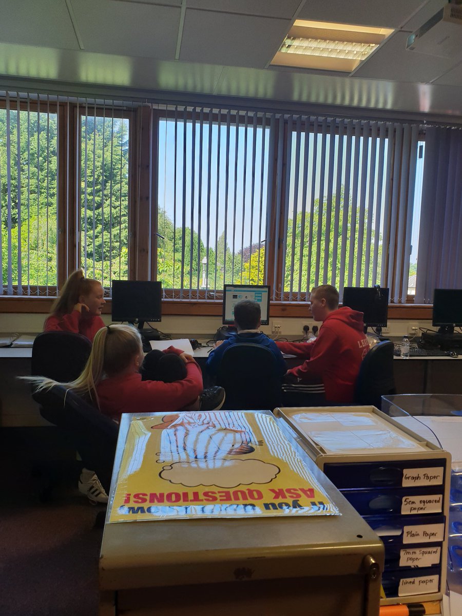 aford78's tweet image. Great start to @MiniGameJam @CastleheadHS with @WallacePrimary &amp;amp; @Glencoats_PS #coding #futuregamedevs #scratch