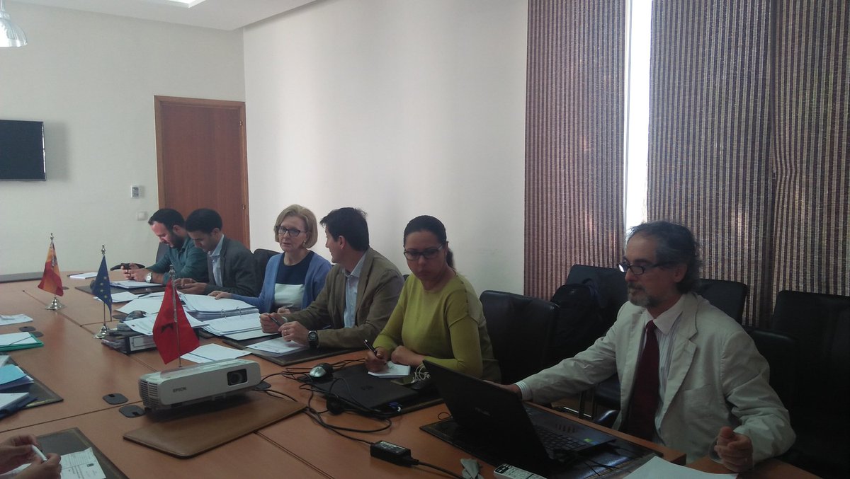 JumelageAdr's tweet photo. @LOM_UPM et le @_minecogob du @MarcaEspana sont présent dans la réunion d'aujourd'hui avec #Ministère_transport #Ministère_des_mines du #Maroc , du #Ministère_de_lindustrie et #IMANOR @MyHafidElalamy pour discuter du système du #transport selon #ADR pour les appareils à pression https://t.co/wefUbnUr31