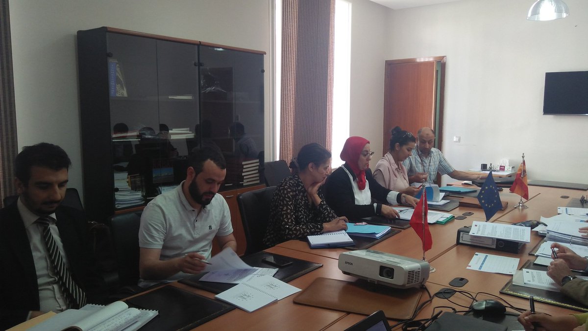 JumelageAdr's tweet photo. @LOM_UPM et le @_minecogob du @MarcaEspana sont présent dans la réunion d'aujourd'hui avec #Ministère_transport #Ministère_des_mines du #Maroc , du #Ministère_de_lindustrie et #IMANOR @MyHafidElalamy pour discuter du système du #transport selon #ADR pour les appareils à pression https://t.co/wefUbnUr31