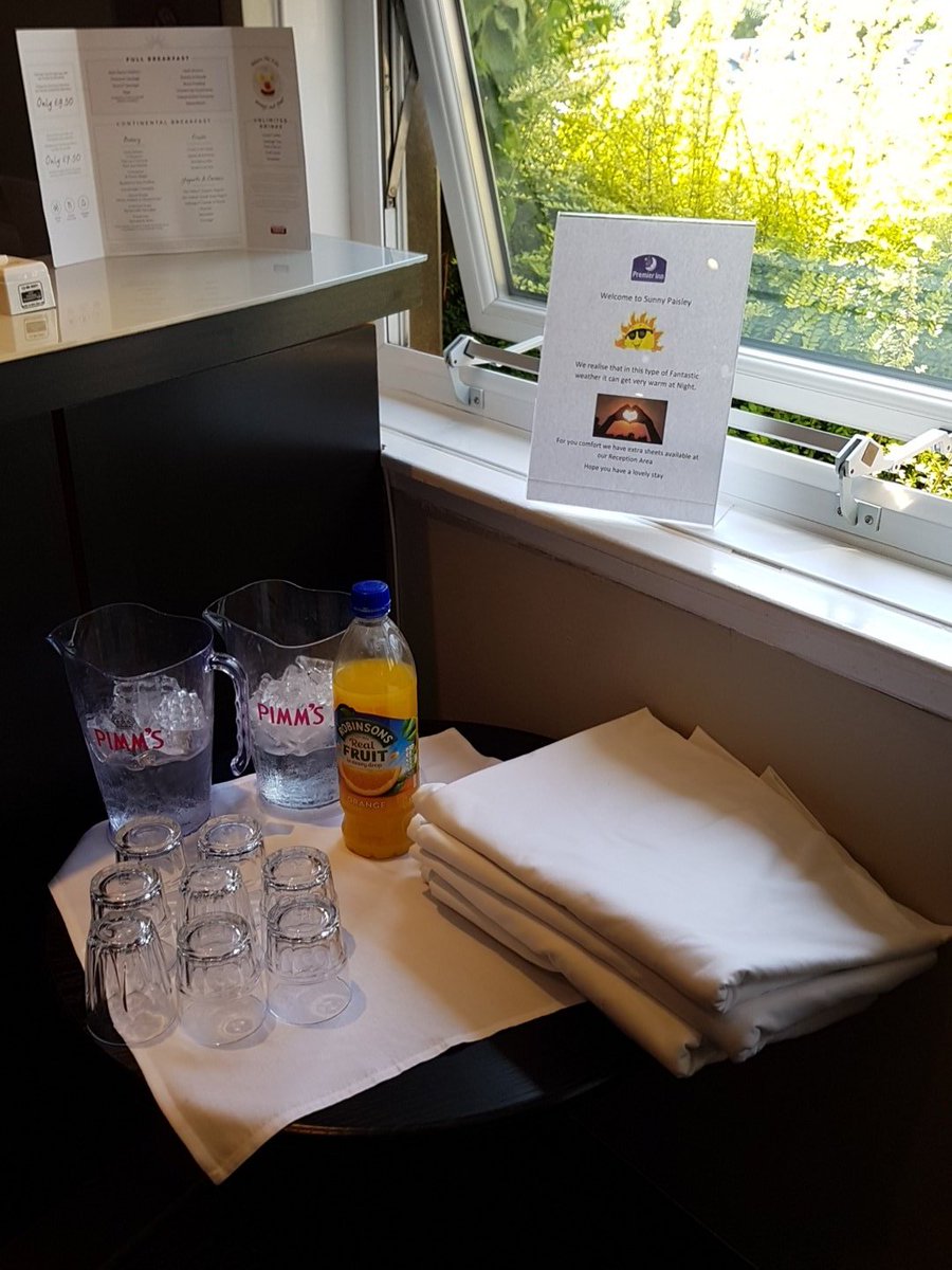 Ice water and spare sheets.... all you could possibly need in this weather! 😍 #GuestWow @mrbryanwatters <a href="/SDEBDD/">simon ewins</a> #PremierInn