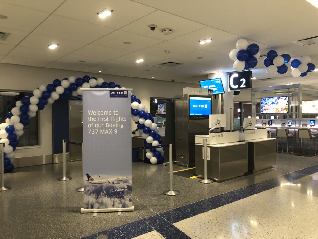 Resultado de imagen para United Airlines Boeing 737 max 9