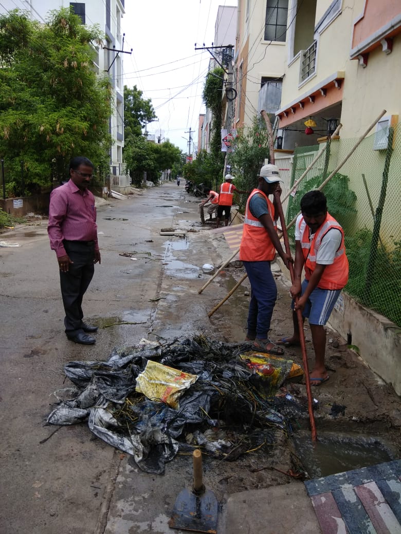 EE_Hayathnagar's tweet photo. Removal plastic waste bags from Storm water Drain in Venkat Ramana colony, Nagole ward.The drains are getting Clogged because the people are dumping plastic bags into the drains. https://t.co/WF9H5uCJqv