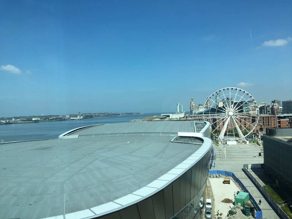 triggermarkham's tweet image. Not a bad hotel view! #ScouseLand