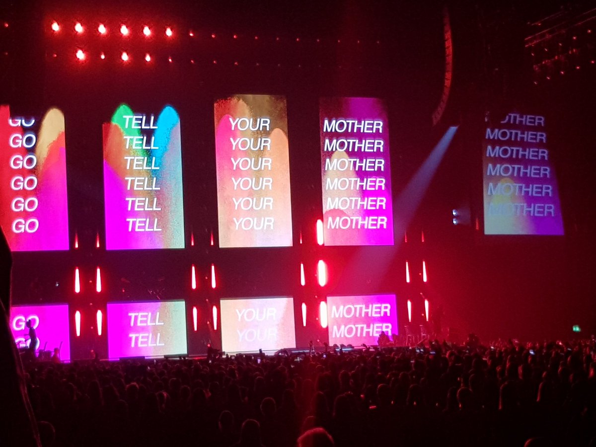 itsmariiieeee's tweet photo. #tmylmcologne
Thank you so so much Demi 
Best night in my life 
@ddlovato https://t.co/C3E15G2sMY