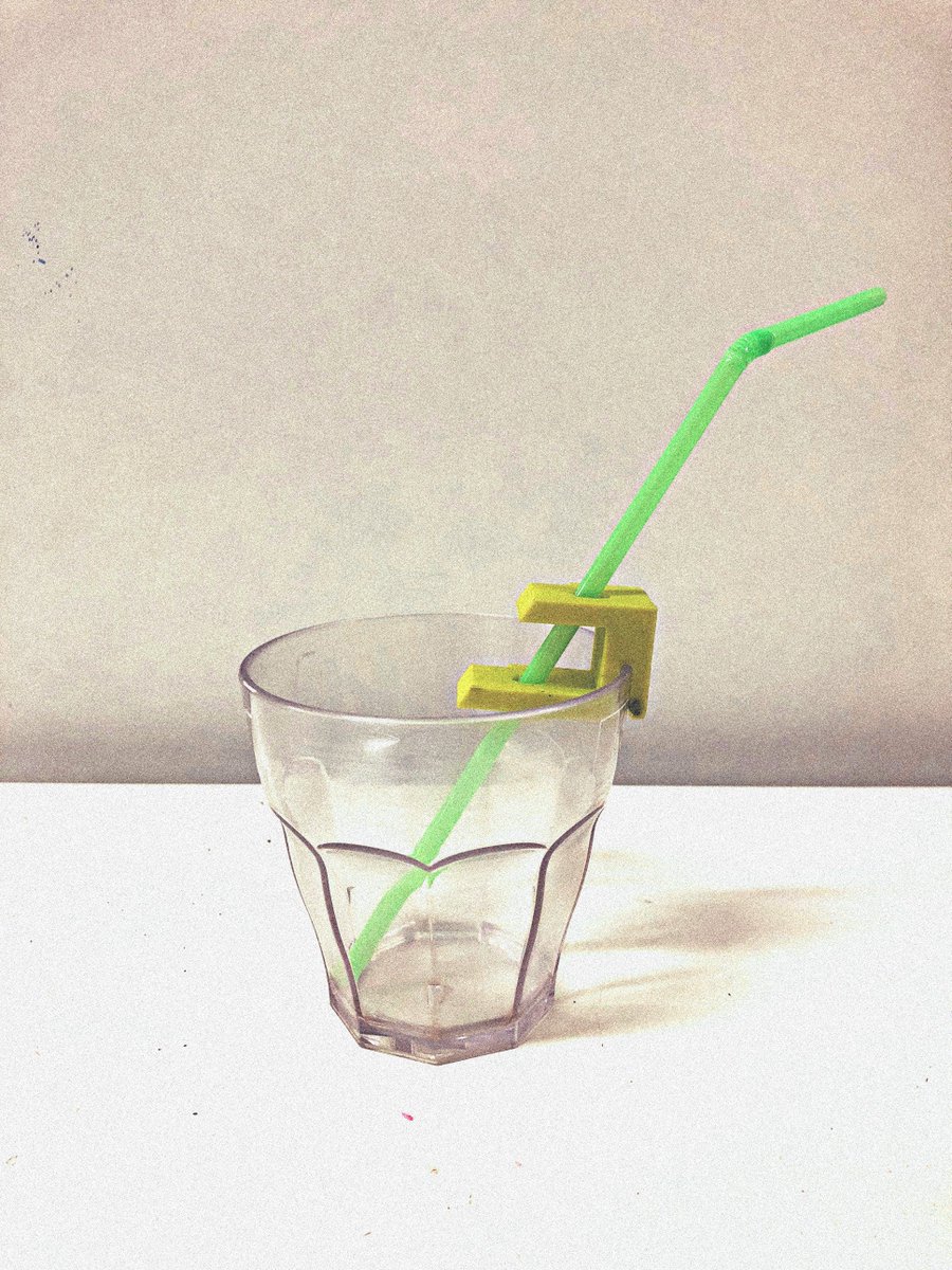 MakingTresD's tweet photo. Esta es la versión para vasos de un portapajitas. #Impresion #3D #Diseños #Making3D https://t.co/7vv8u5dP6Y