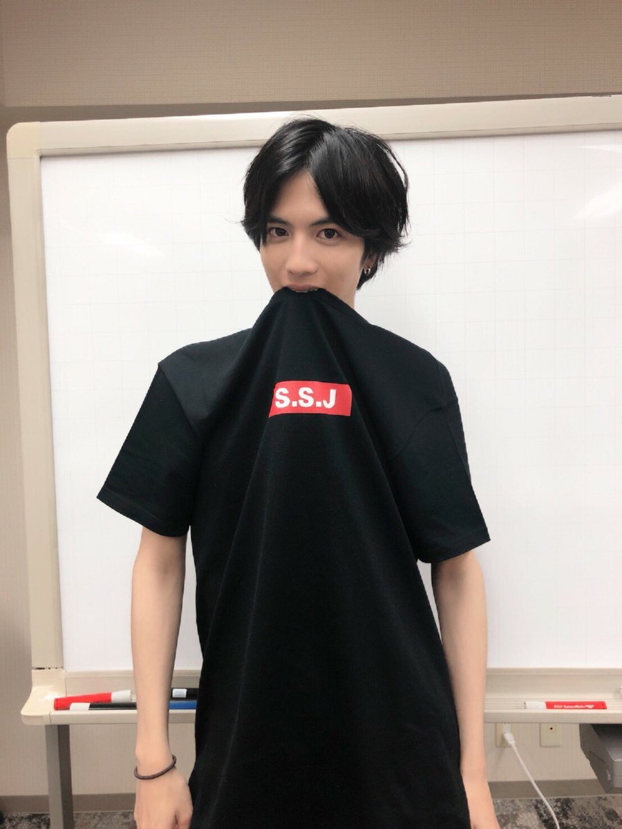 春夏新作モデル 志尊淳 S.S.J Tシャツ Lサイズ ecousarecycling.com