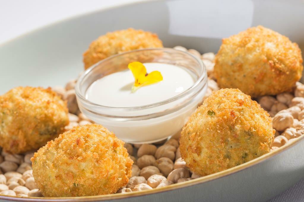 ¿A quién le apetecen unas croquetas con bogavante? 🙋
¡Date un gustazo, que ya es jueves! #ComfortFood #foodporn #komfortCalpe #hoycocinamosnosotros