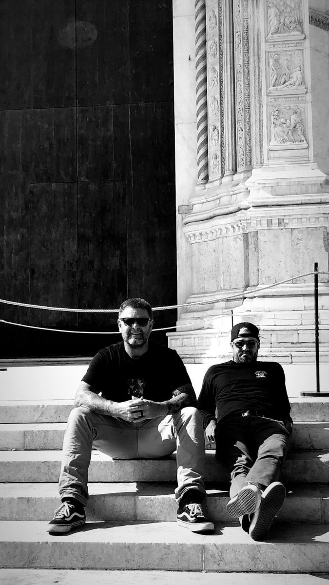 loveadultjustin's tweet photo. The boys have definitely enjoyed their time in Italy! They’re sadly leaving today 🇮🇹 #taylorkinney #manventure https://t.co/XECsKr7thS