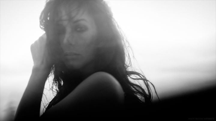 kleines Lebenszeichen mit etwas unscharfem aus der Mottenkiste... :)

Diana!