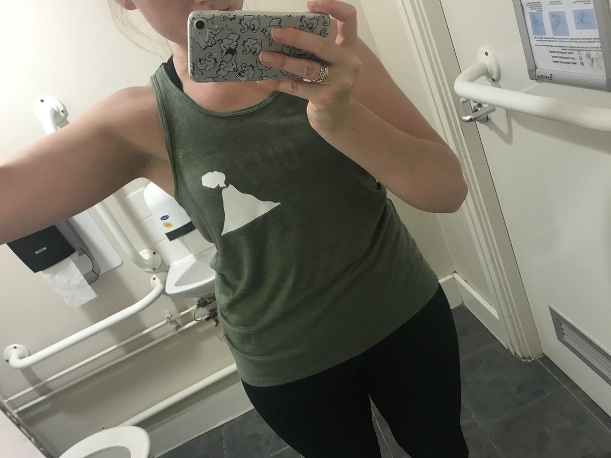 EruptiveClothin's tweet photo. Sneak peak at some of our womenβs range! Flow tank top available in 4 colours #betheeruption #eruptiveclothing #gymwear #smallbusiness https://t.co/nyVuOVs2s1