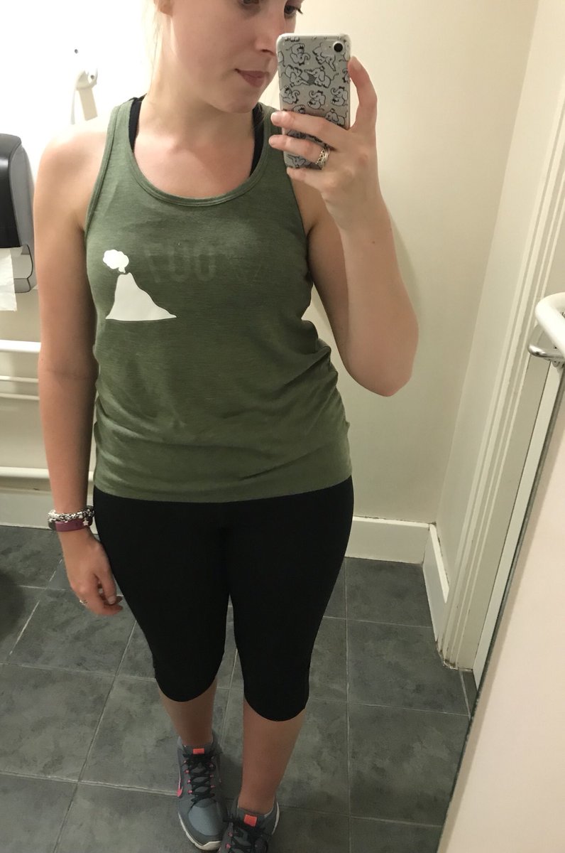 EruptiveClothin's tweet photo. Sneak peak at some of our womenβs range! Flow tank top available in 4 colours #betheeruption #eruptiveclothing #gymwear #smallbusiness https://t.co/nyVuOVs2s1