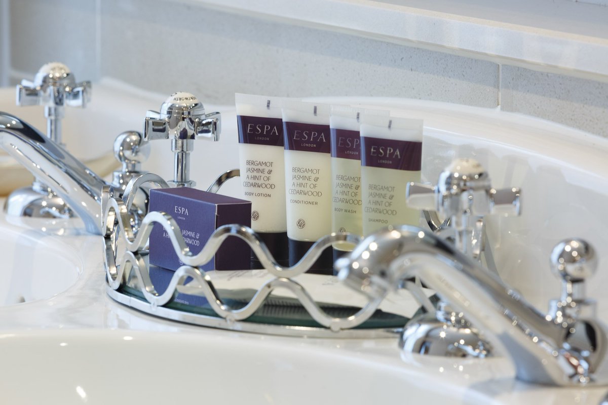 Edward_Adshead's tweet photo. We are proud to be showcasing our brand new Feature Bedrooms and Bathrooms @GonvilleHotel #luxury #GreshamHouseWellness https://t.co/6pxKBSXBB2