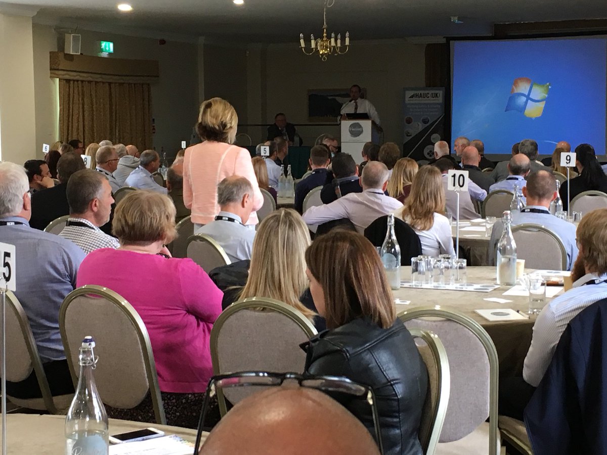 HarrogateHAUC's tweet photo. Paul Chandler answers questions during the Street Manager session @HarrogateHAUC #haucroadshow https://t.co/QxnS58xt7F