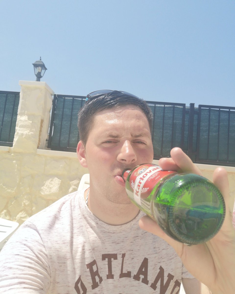 michaeljft96's tweet photo. Had worse Thursdays like 😉 https://t.co/zdXOIB4Ccp