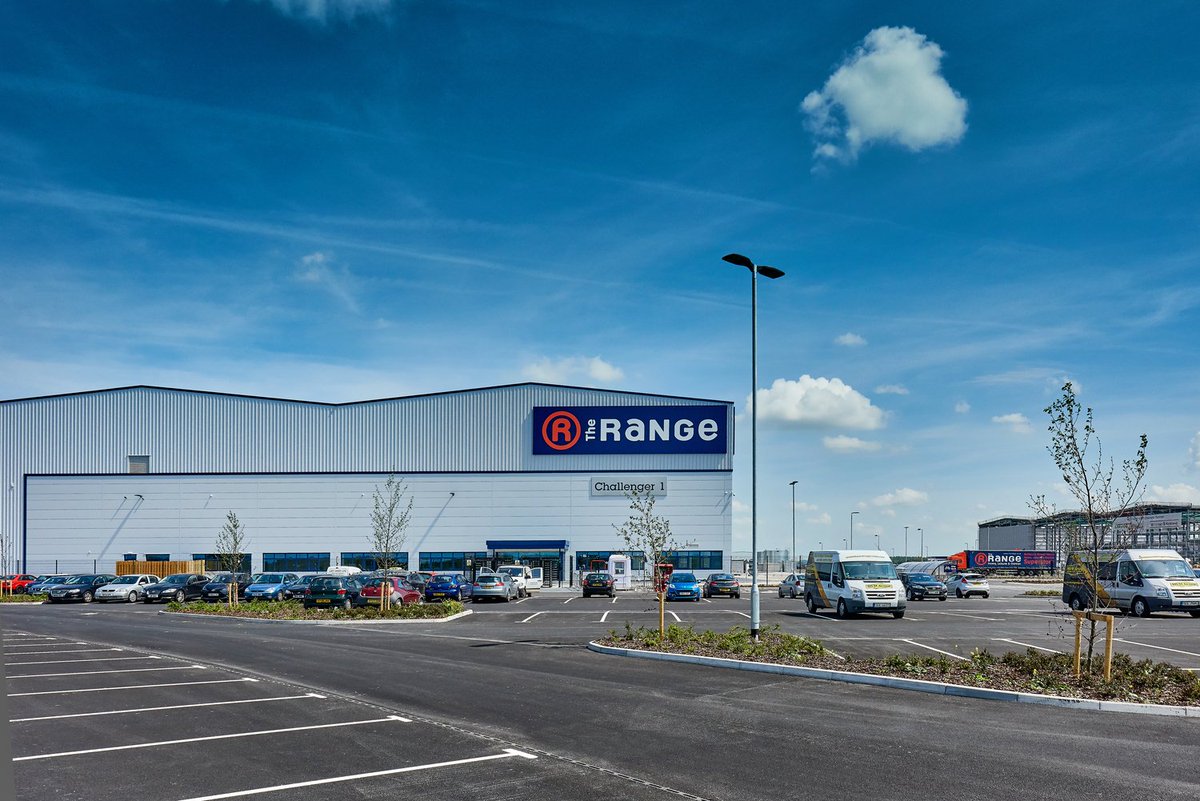 MCLGroupPLC's tweet photo. #ThrowbackThursday | Great images of Project Mary! The Range distribution centre in Avonmouth was completed last year and is the size of 15 Wembley Stadiums! #Construction #interior #exterior #McLarenConstruction https://t.co/kXPoPMnYXF