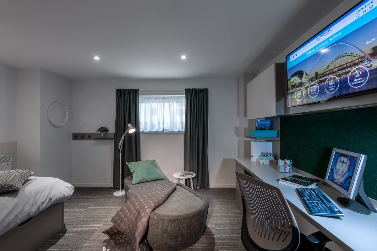 DowningNewc's tweet photo. Our outstanding studio apartments at Verde provide you with your own personal space to study, cook and relax! Book now for 2018/18 https://t.co/d9eryRqpP7 https://t.co/K5vDUtRm0M