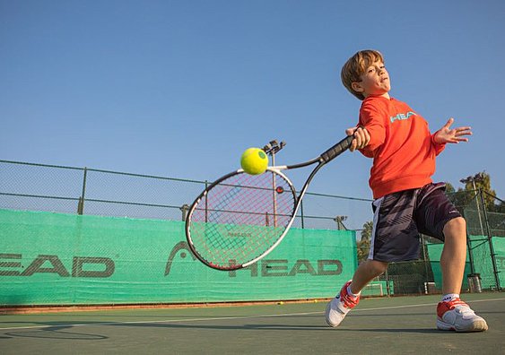 El fin de curso escolar está cerca.. y los campus de verano aún más!🔜🎾 Equípales con las palas de pádel y raquetas @head_tenn y <a href="/HEAD_PADEL/">HEAD PADEL</a> , para que disfruten al máximo de los deportes de raqueta! 👦🏽👧🏼Descúbrelos en 5sets.es #tenis #padel #head #5sets