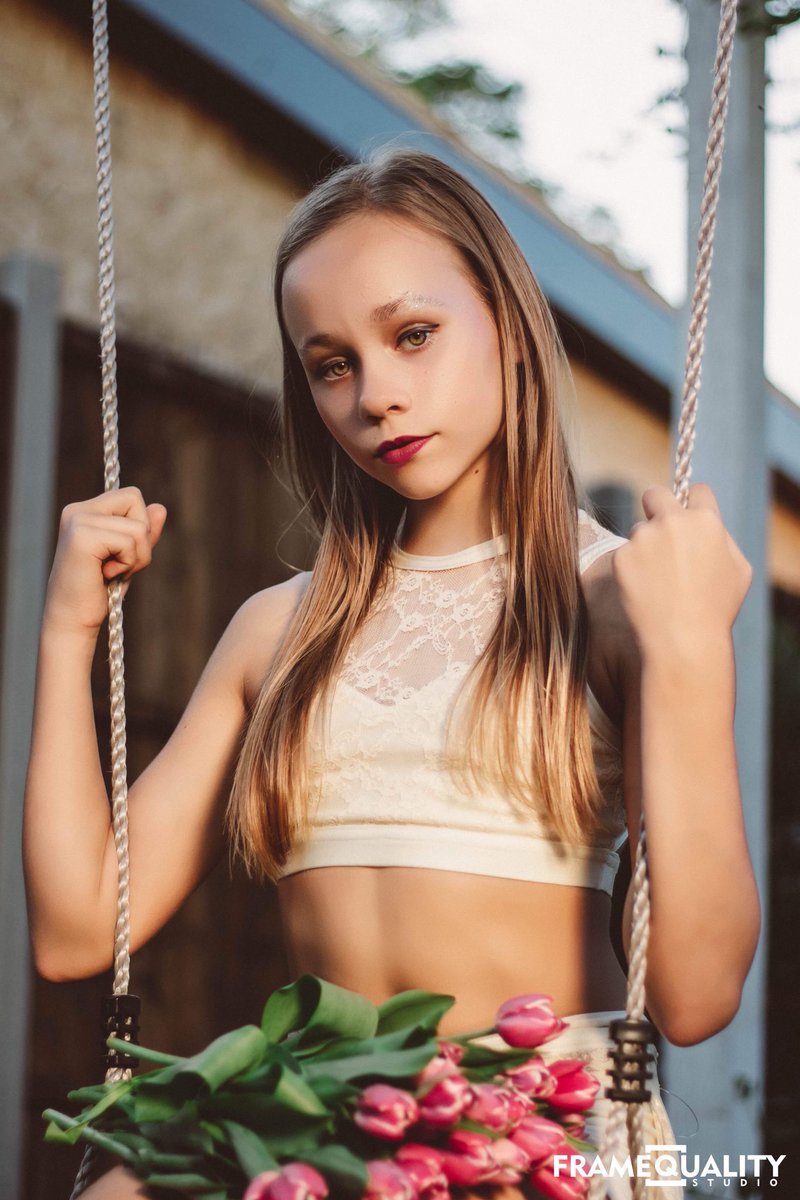 Framequality's tweet photo. Ostatnia sesja 🔥🔥
https://t.co/WKYD4eo9IU
# #framequality #fitczerwiec #photoshoot #photooftheday #photograph #model #modelwanted https://t.co/RpJTXA9VoR