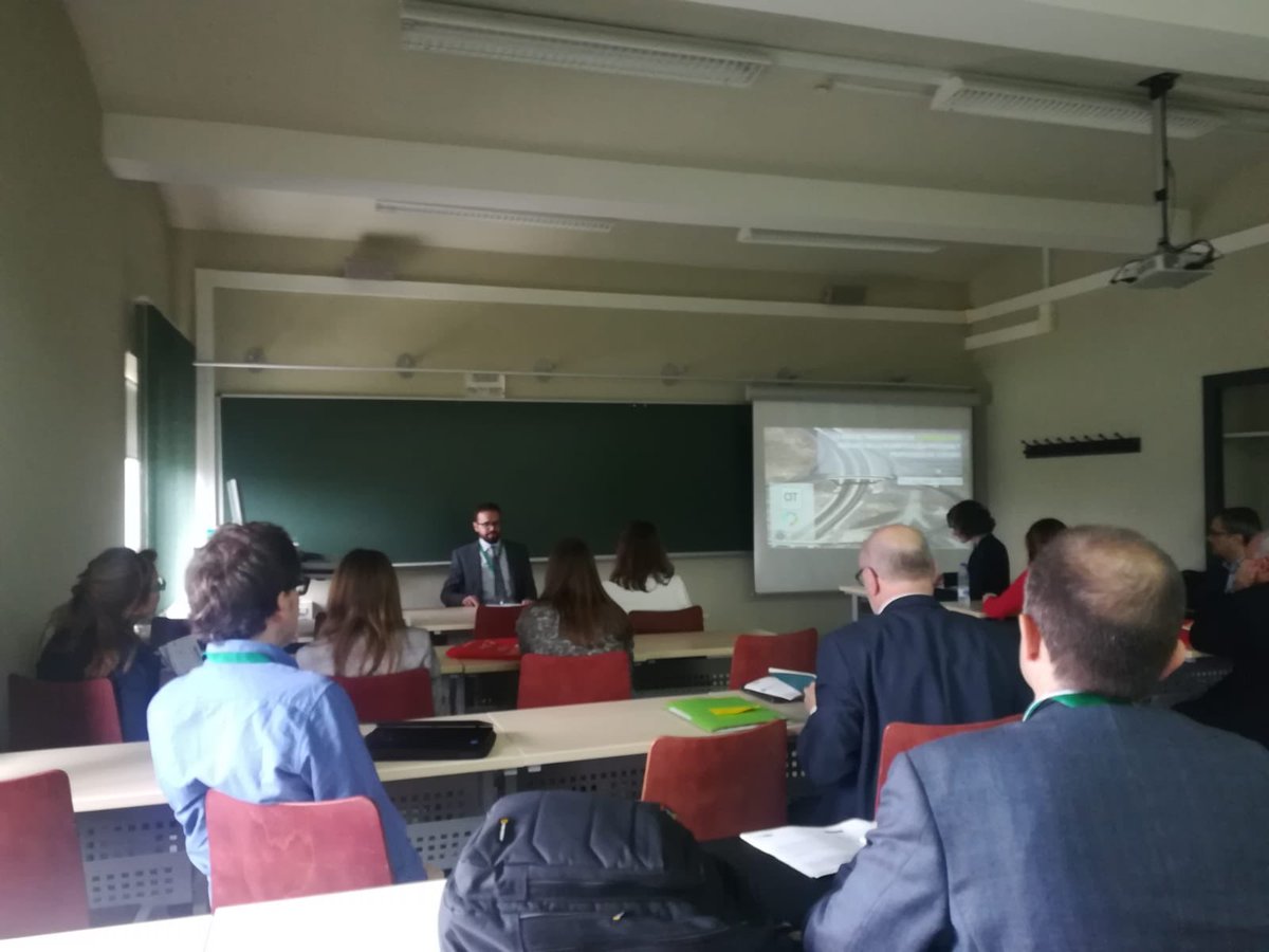 Ambiente espectacular en el #CIT2018. He intervenido analizando la actual planificación de infraestructuras en #Extremadura #UOIccp