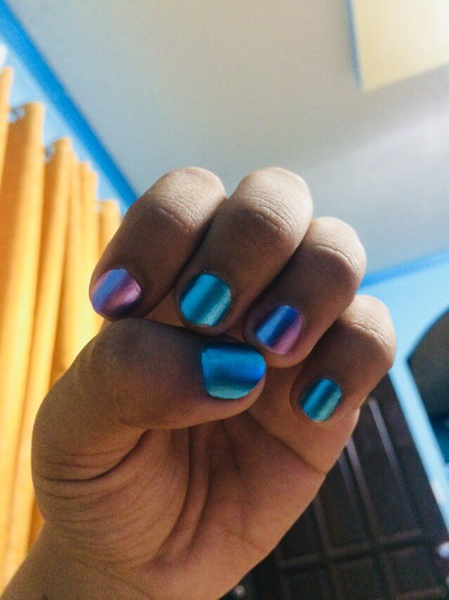 marjtebada's tweet photo. Alam ko di ganun ka ganda nails ko 😂 https://t.co/UrZ1Xp5yIn