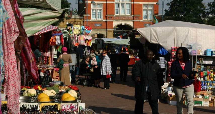 We are currently seeking traders selling various types of goods at Beresford Square Market in Woolwich. We are especially looking for traders who are selling products not already on sale in the market. If you are interested, please email: street-trading@royalgreenwich.gov.uk