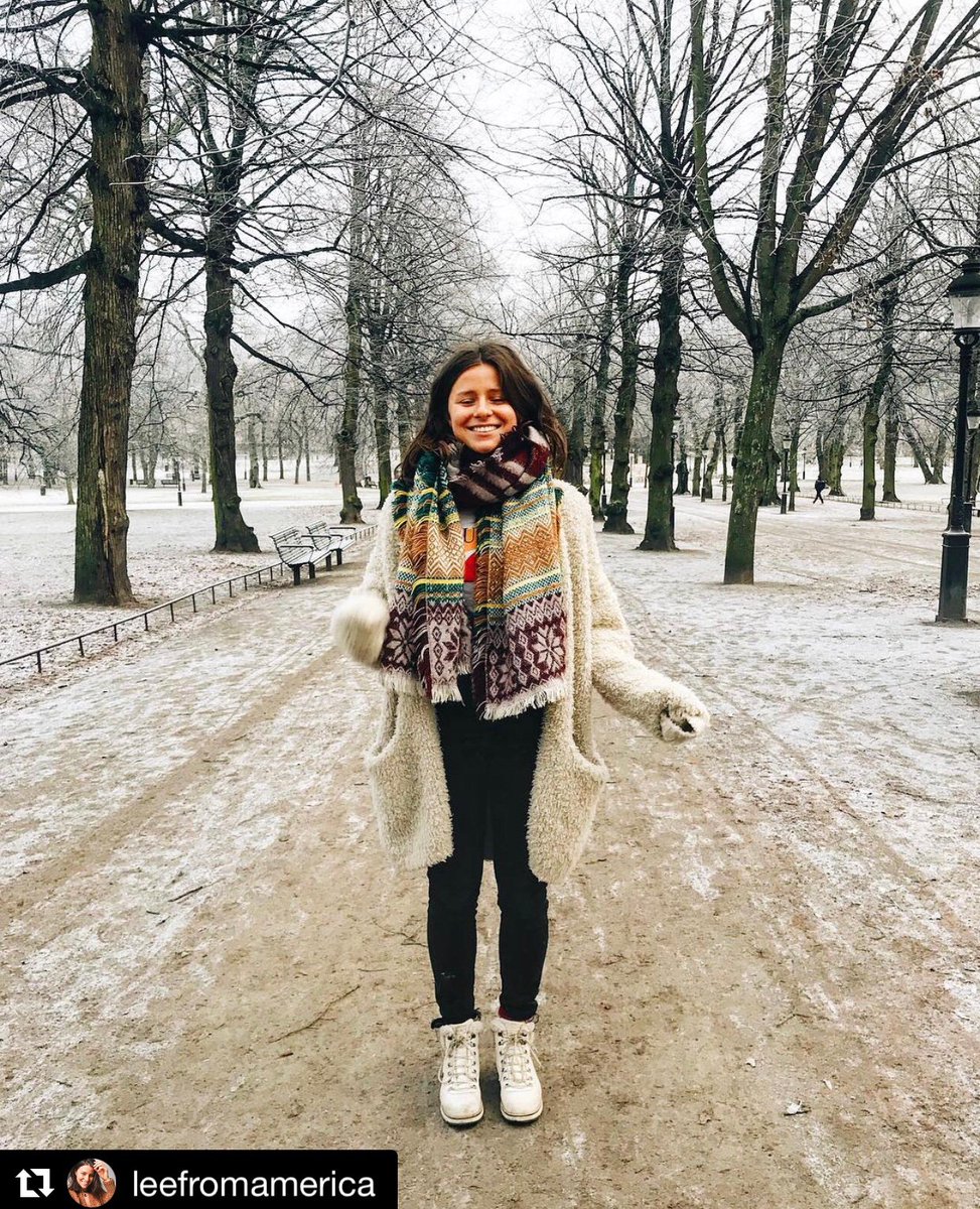 ViBenedetta's tweet photo. So you say you want some #abroadeats? Well I have just the read for that ✨ Take a look @leefromamerica EUROPE TRAVEL GUIDE ✌🏼 #mkt400uwl 
https://t.co/spkbEzT7It
__
today on the blog: The #LFA Guide to Stockholm! 🇸🇪 https://t.co/8QwyuZ6pCk