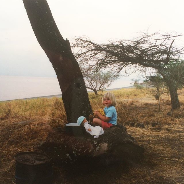 jeannie_ds's tweet photo. #throwbackthursday to a simpler time when I was just a little African child playing with my dolls under an #accacia in #langano #ethiopia #africainmyheart #africansoul https://t.co/qbAFzps1bF https://t.co/D1ZZwtzivE